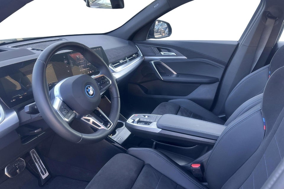BMW iX2 xDrive30 M-Sport 5d