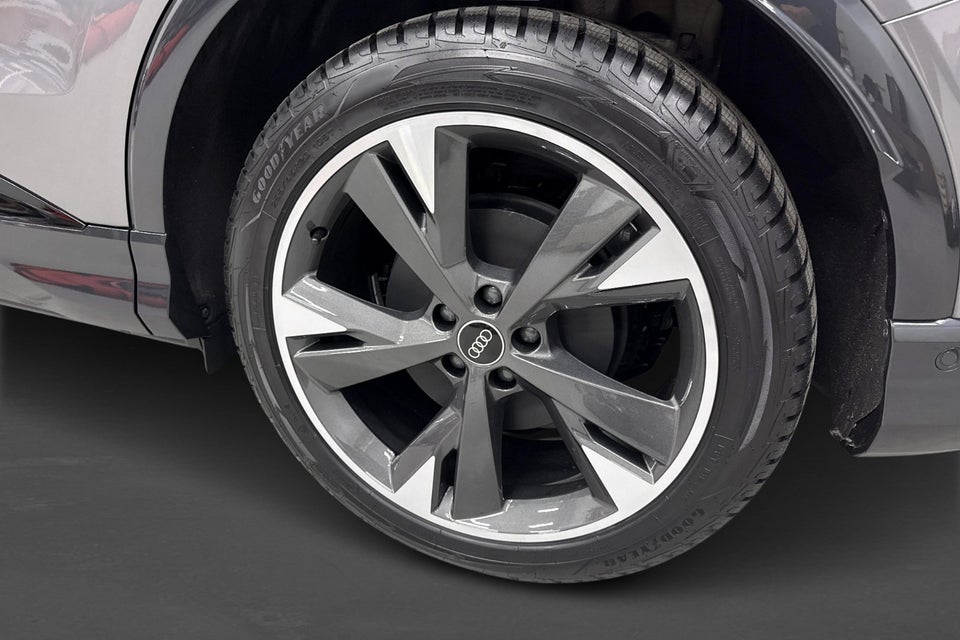 Audi Q4 e-tron 45 S-line Edition 5d