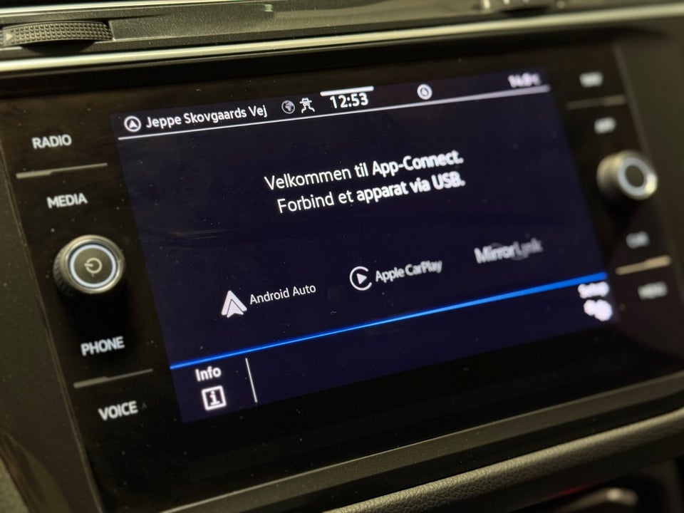 VW Tiguan 1,4 eHybrid Life DSG Van 5d