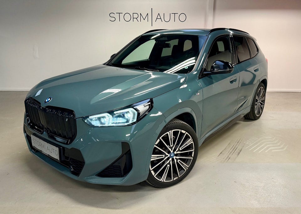 BMW iX1 xDrive30 Fully Charged M-Sport 5d
