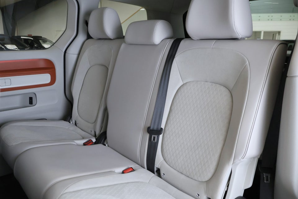 VW ID.Buzz 77 Pro SWB 5d