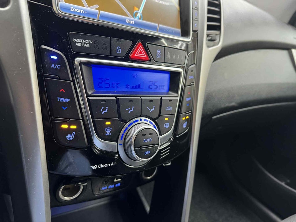 Hyundai i30 1,6 CRDi 128 Style aut. 5d