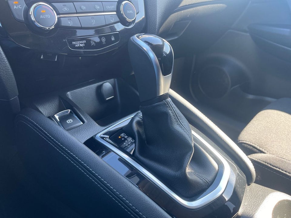 Nissan Qashqai 1,3 Dig-T 160 N-Connecta DCT 5d