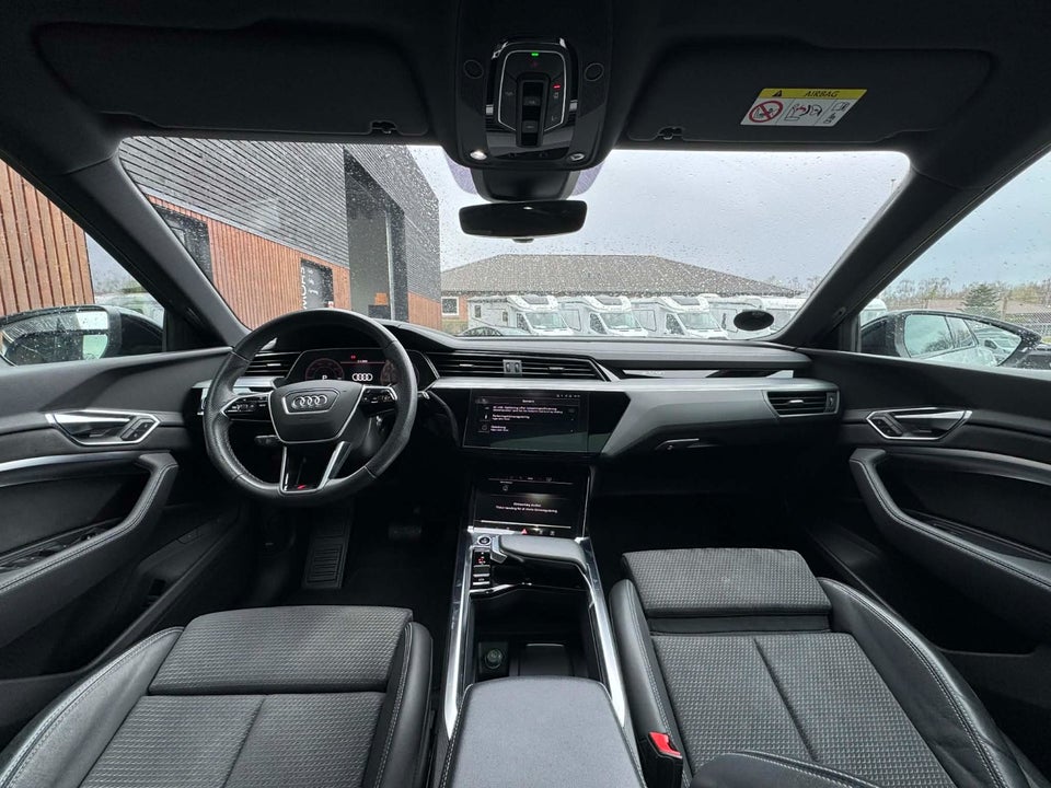 Audi e-tron 55 S-line quattro 5d