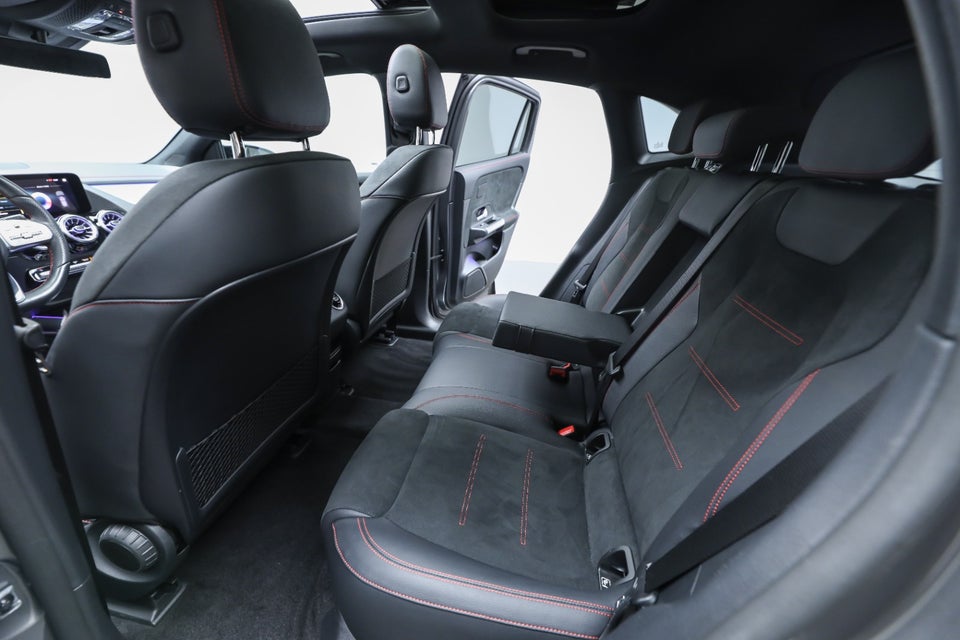 Mercedes EQA350 AMG Line 4Matic 5d