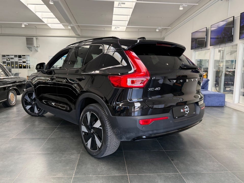 Volvo XC40 ReCharge Twin Plus 5d