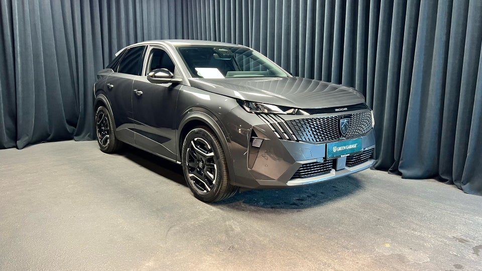 Peugeot e-3008 77 GT 5d