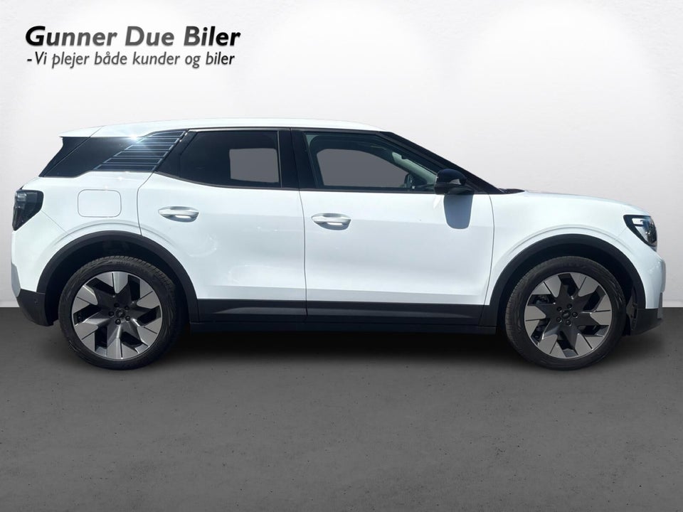 Ford Explorer 82 Premium Extended Range 5d