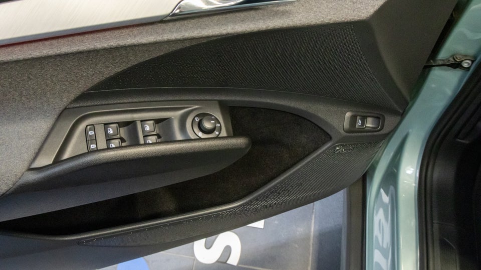 Skoda Enyaq 80x iV Loft 5d