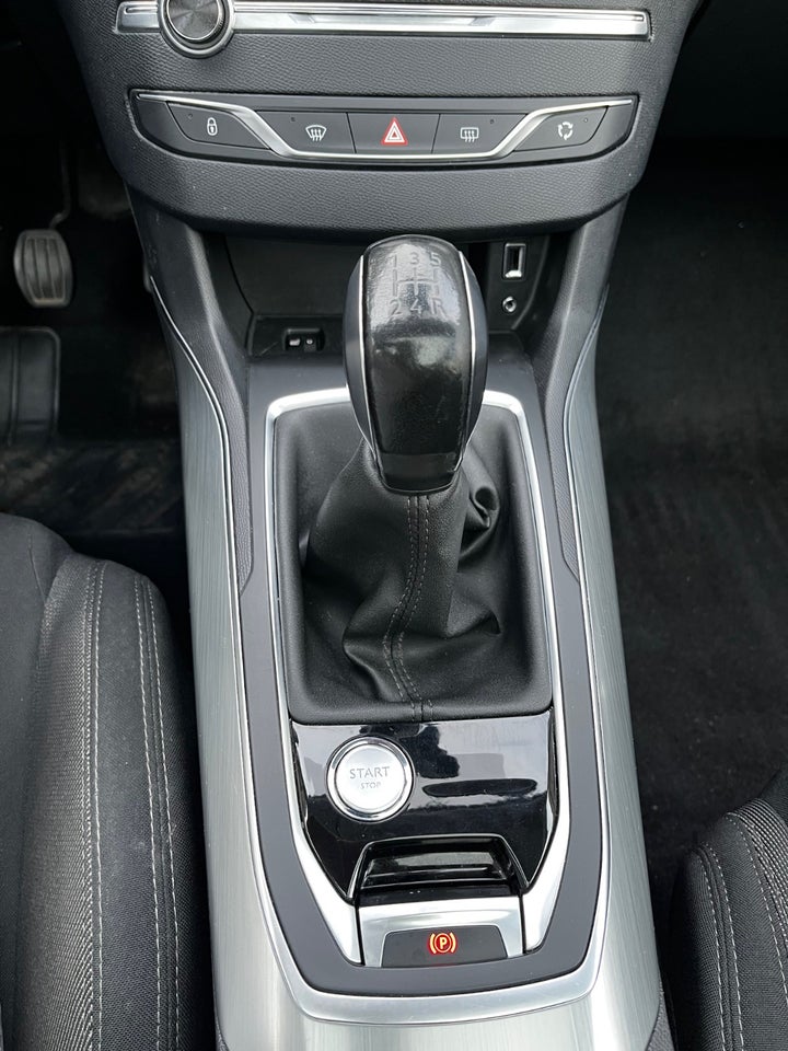 Peugeot 308 1,2 e-THP 110 Style 5d
