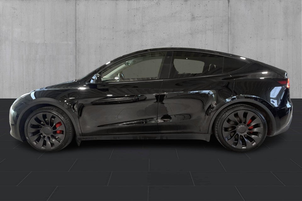Tesla Model Y Performance AWD 5d