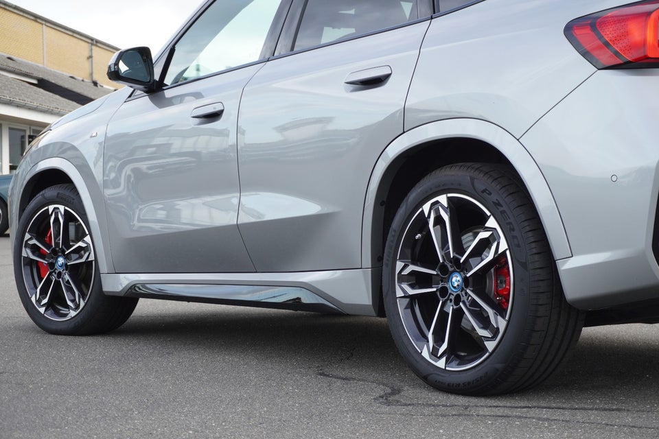 BMW iX1 xDrive30 M-Sport 5d