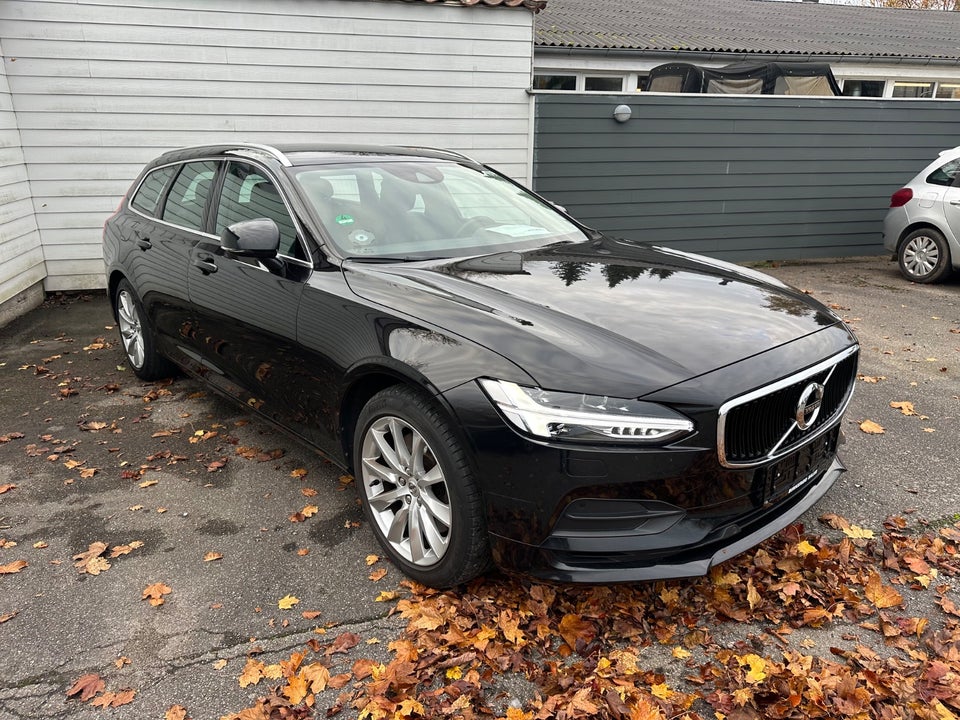 Volvo V90 2,0 T4 190 Momentum aut. 5d