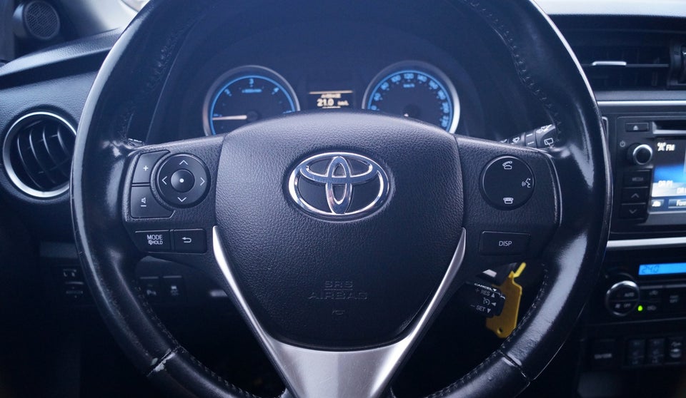 Toyota Auris 1,4 D-4D T2 Premium 5d