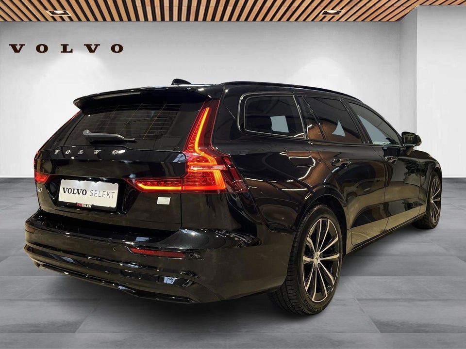 Volvo V60 2,0 T6 ReCharge Plus Dark aut. AWD 5d