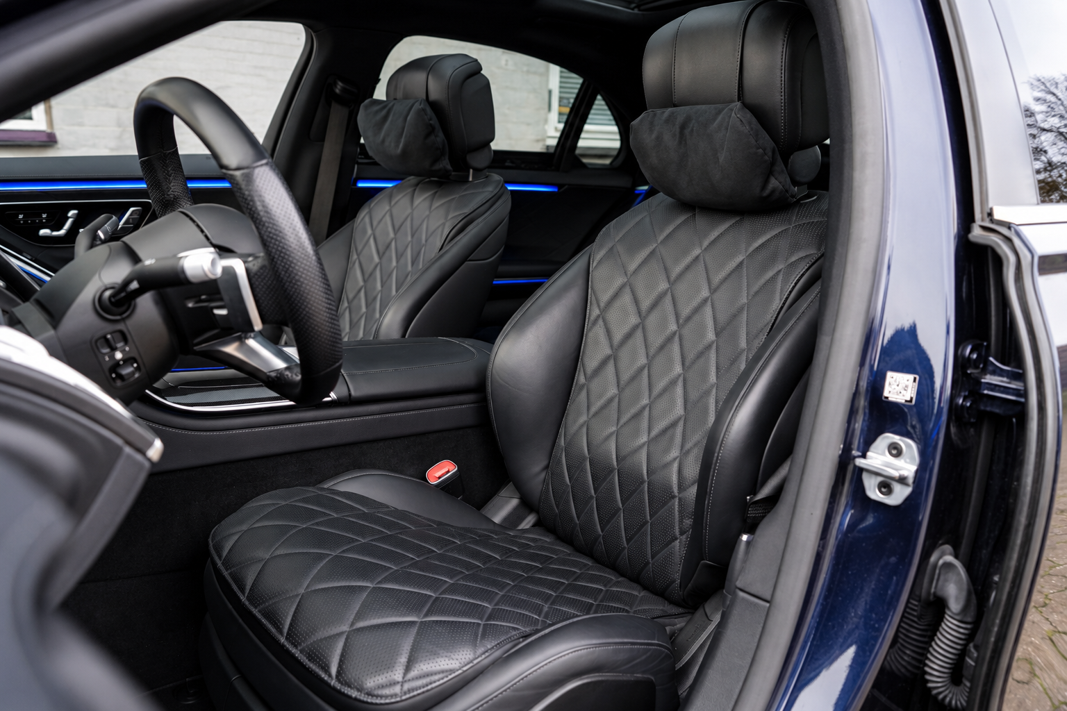 Mercedes-Benz S580 e 3,0 aut. lang 4d · 9
