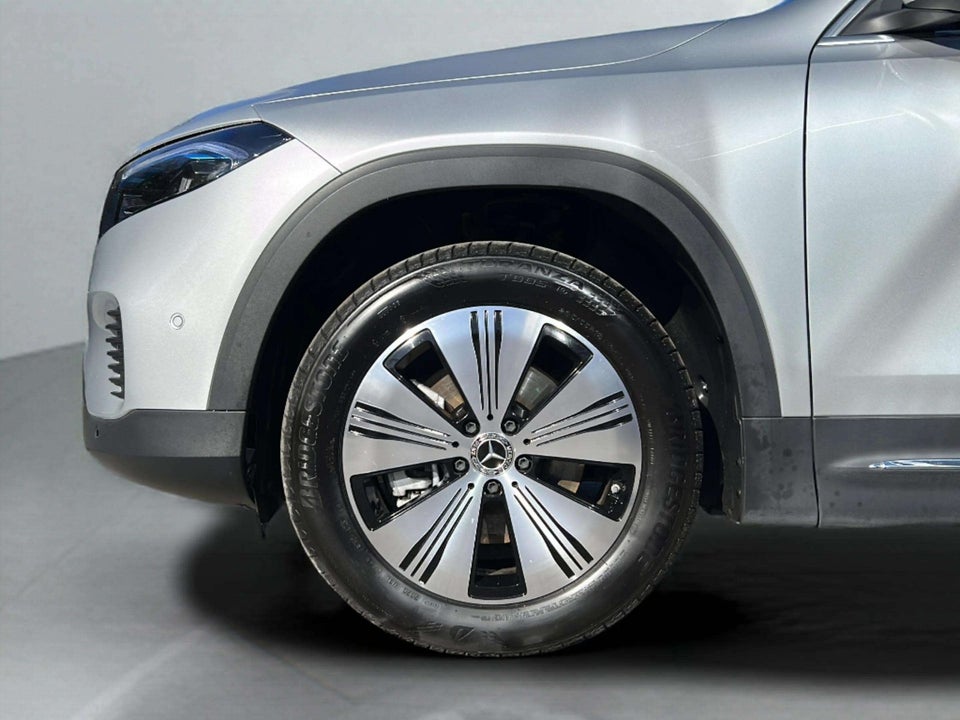 Mercedes EQB250 Progressive 5d