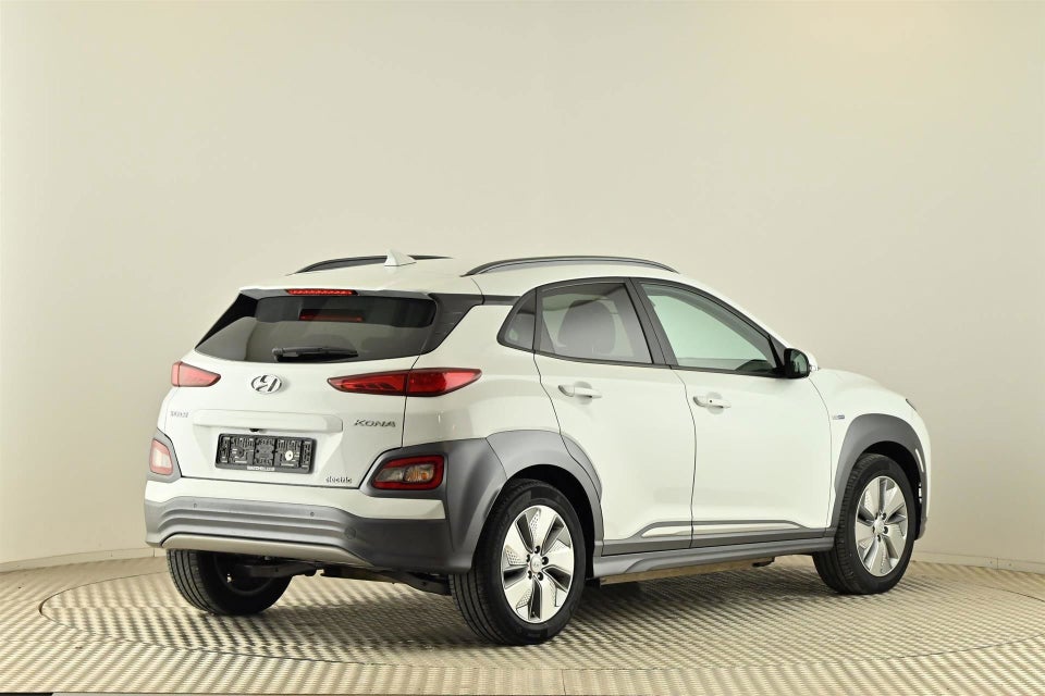 Hyundai Kona 64 EV Advanced 5d