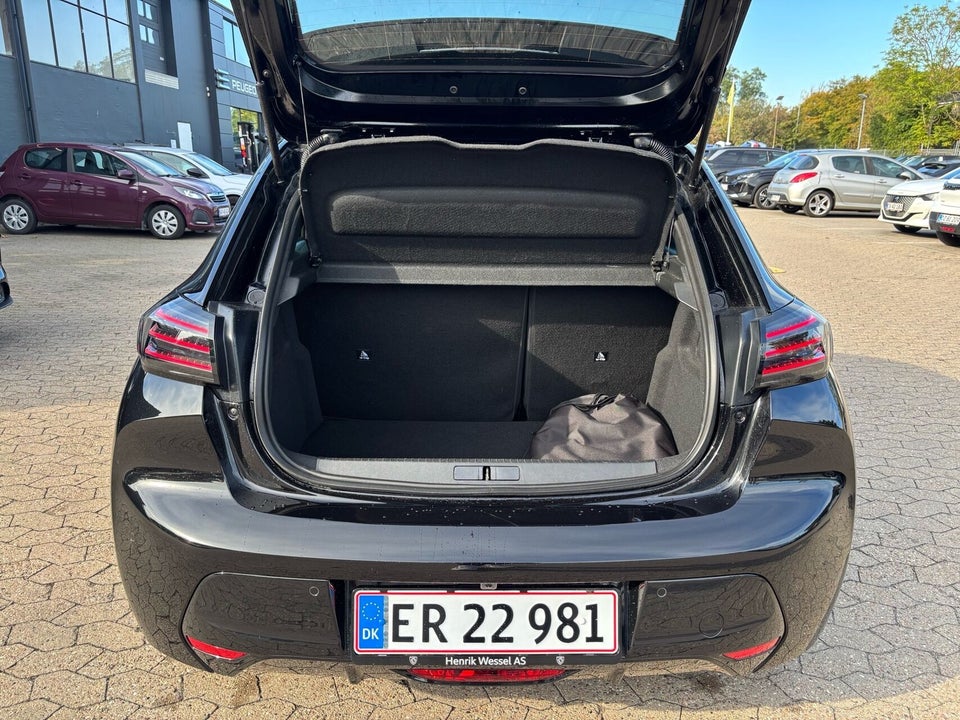 Peugeot e-208 54 GT Pack 5d