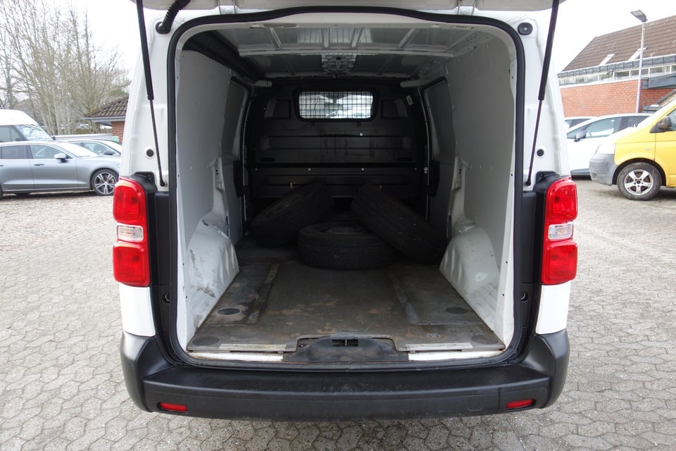 Toyota ProAce 2,0 D 120 Long Comfort 5d