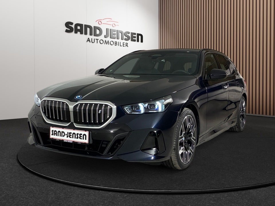 BMW i5 eDrive40 Touring Fully Charged M-Sport 5d
