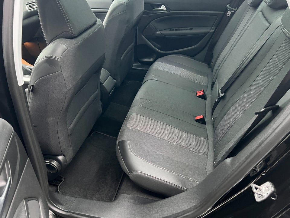 Peugeot 308 1,5 BlueHDi 130 Allure Sky SW 5d