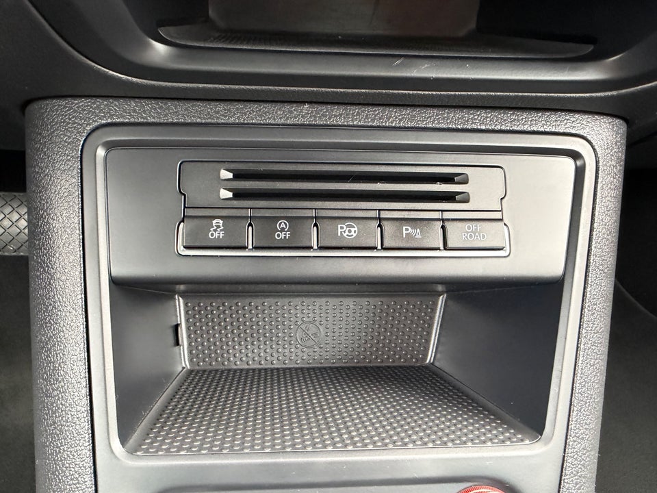 VW Tiguan 2,0 TDi 140 Sport & Style DSG 4Motion 5d