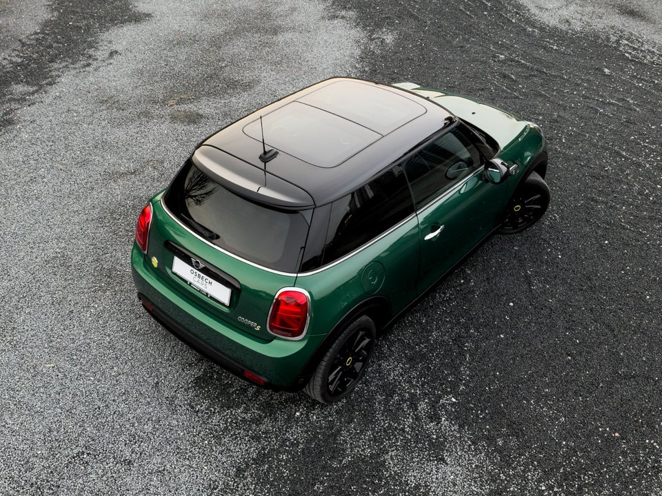 MINI Cooper SE Classic Trim 3d