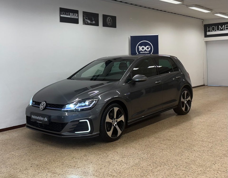 VW Golf VII 1,4 GTE DSG 5d