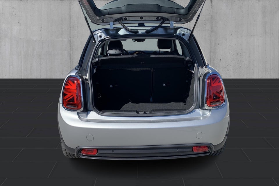 MINI Cooper SE Classic 3d