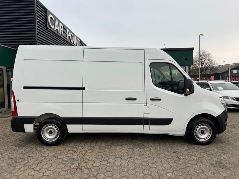 Nissan Interstar 2,0 dCi 150 L2H2 N-Connecta Van