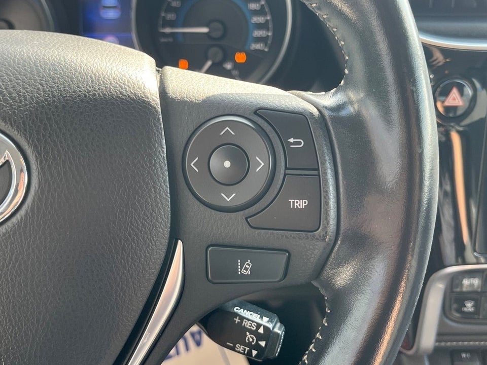 Toyota Auris 1,8 Hybrid H2 Comfort CVT 5d