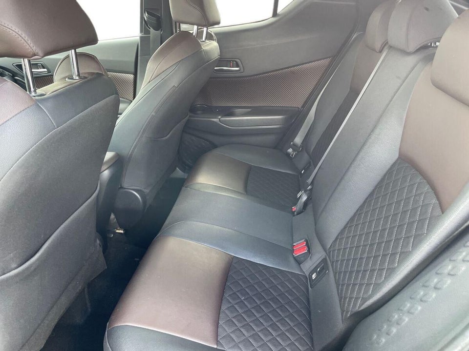 Toyota C-HR 1,8 Hybrid C-HIC Smart CVT 5d