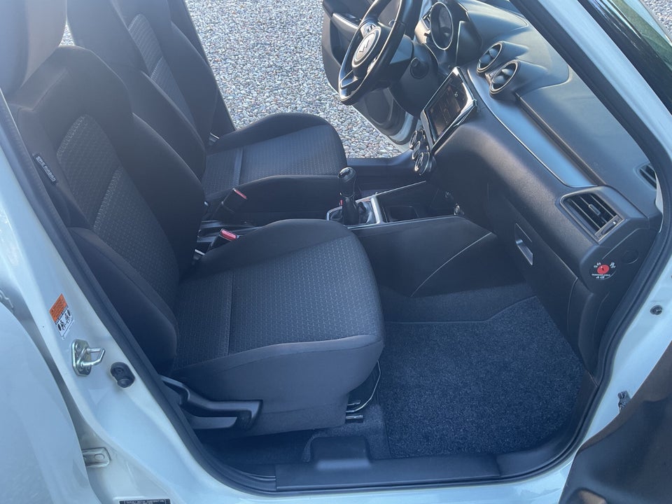 Suzuki Swift 1,2 mHybrid Exclusive 5d
