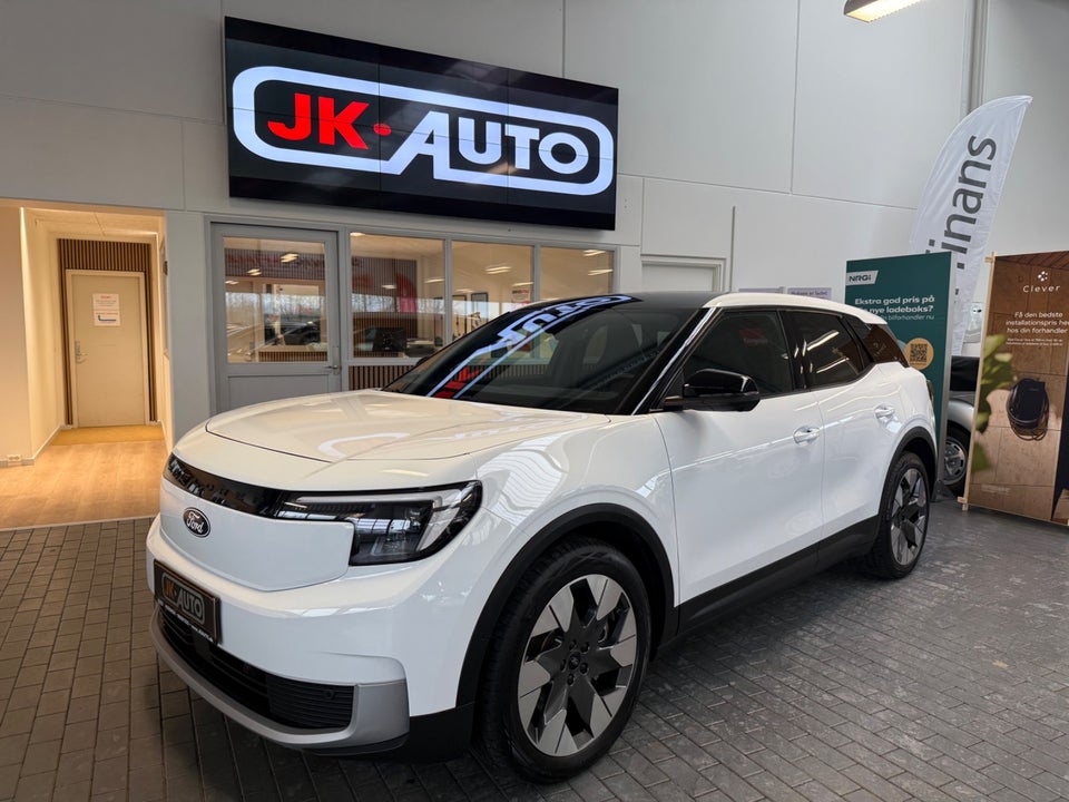 Ford Explorer 82 Premium Extended Range 5d