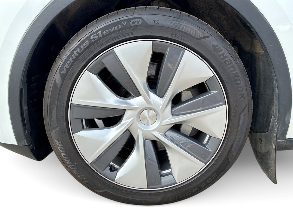 Tesla Model Y Long Range AWD 5d