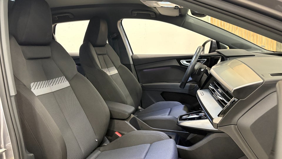 Audi Q4 e-tron 40  5d