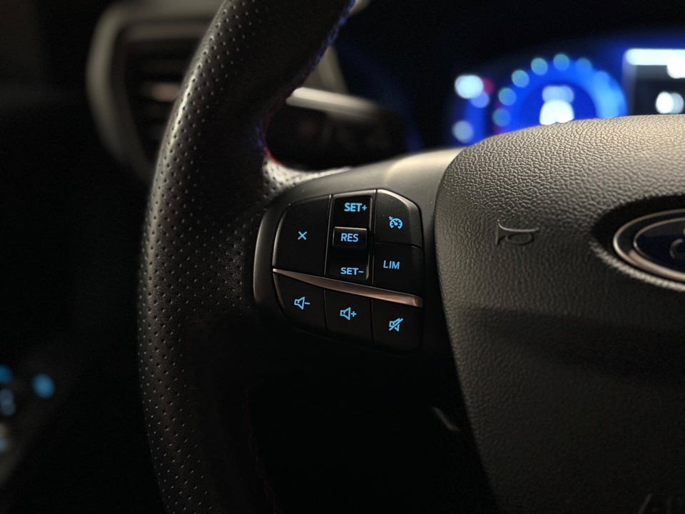 Ford Kuga 2,5 PHEV ST-Line CVT 5d