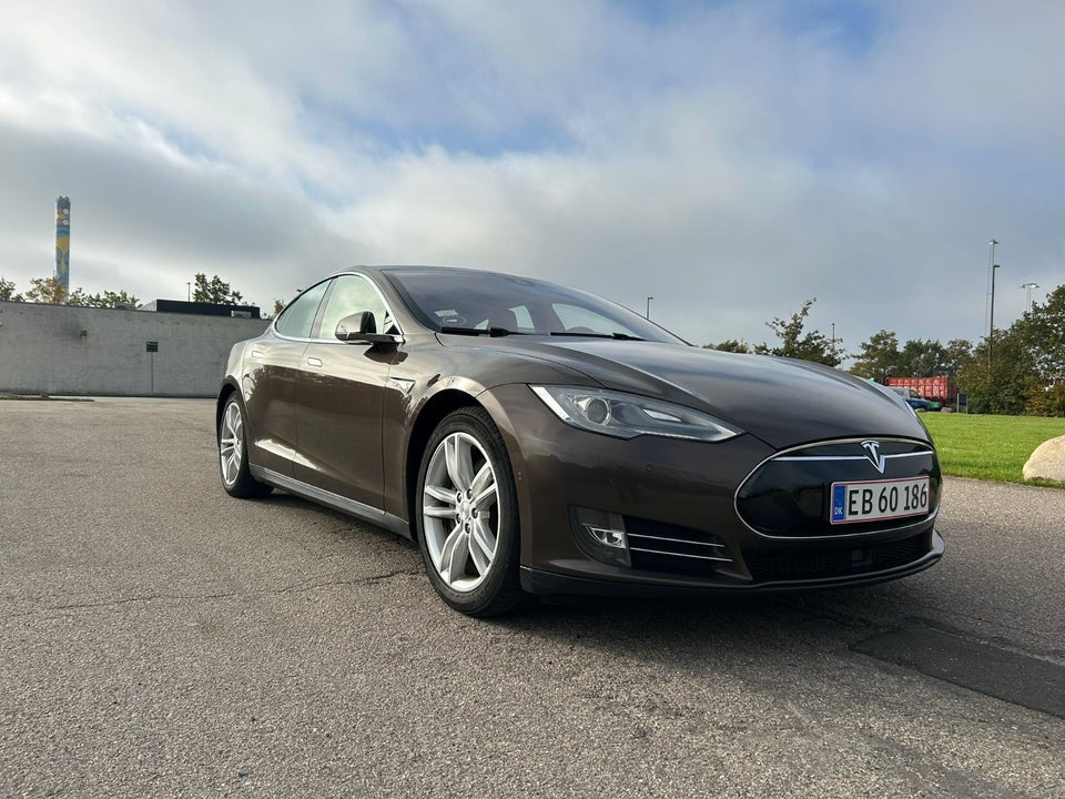 Tesla Model S 85 5d