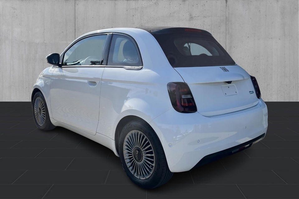 Fiat 500e 42 Icon Cabrio 2d