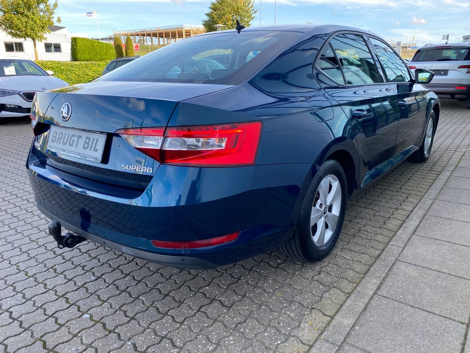 Skoda Superb 1,4 TSi 150 Active 5d