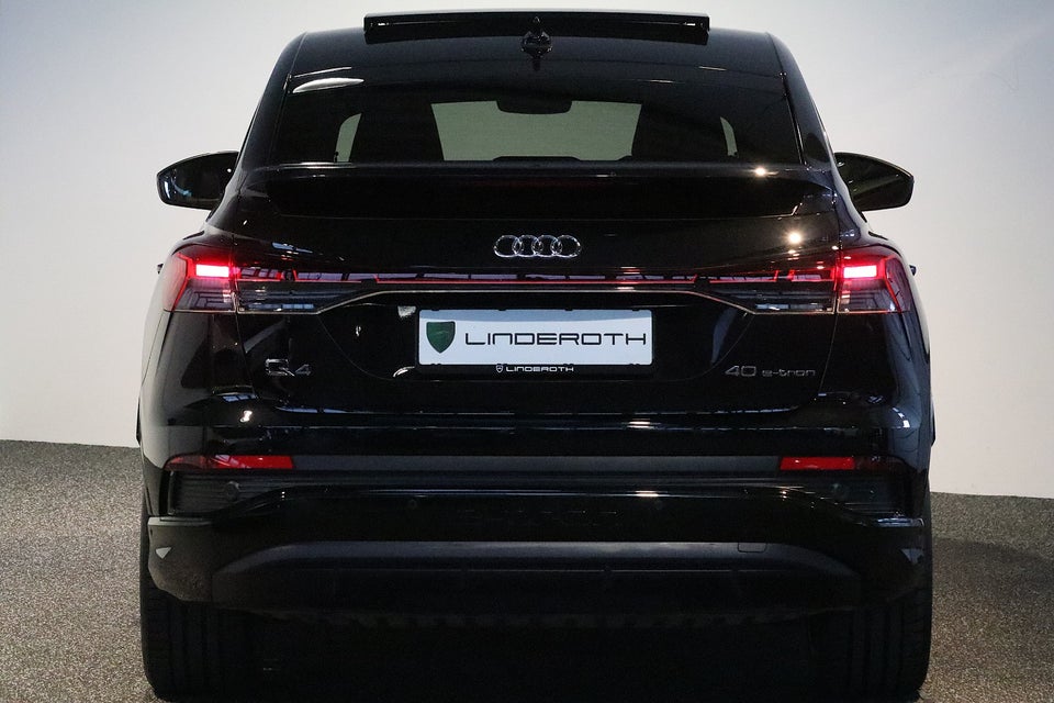 Audi Q4 e-tron 40 S-line Sportback 5d