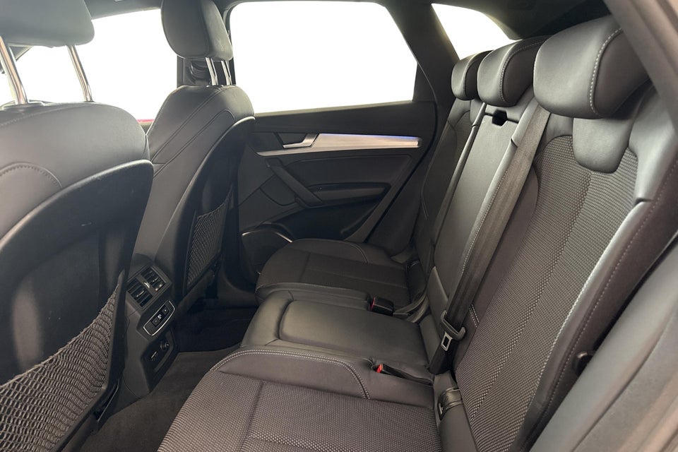 Audi Q5 50 TFSi e S-line quattro S-tr. 5d