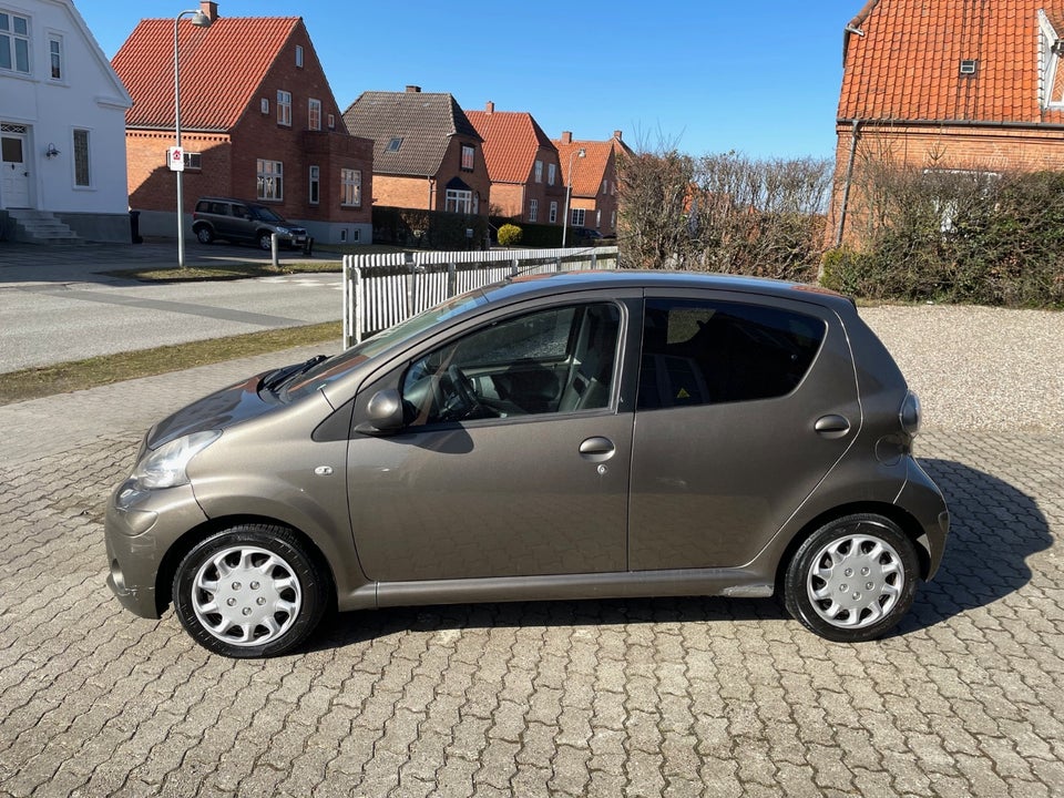 Toyota Aygo 1,0 VVT-i T1 5d