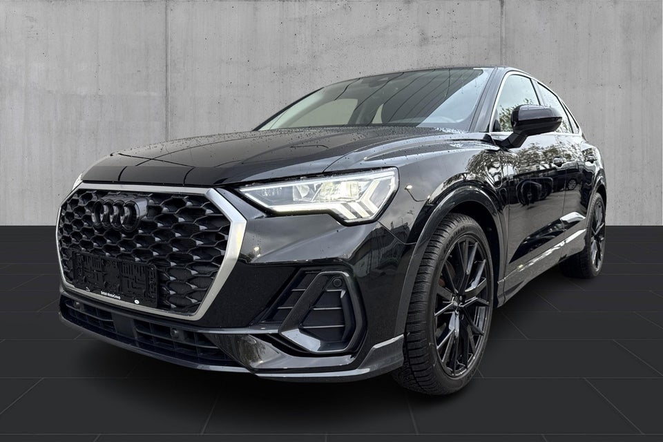 Audi Q3 45 TFSi e Attitude plus Sportback S-tr. 5d