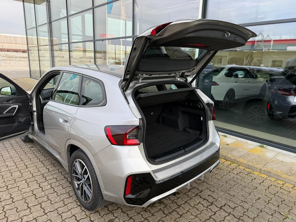 BMW iX1 eDrive20 M-Sport 5d