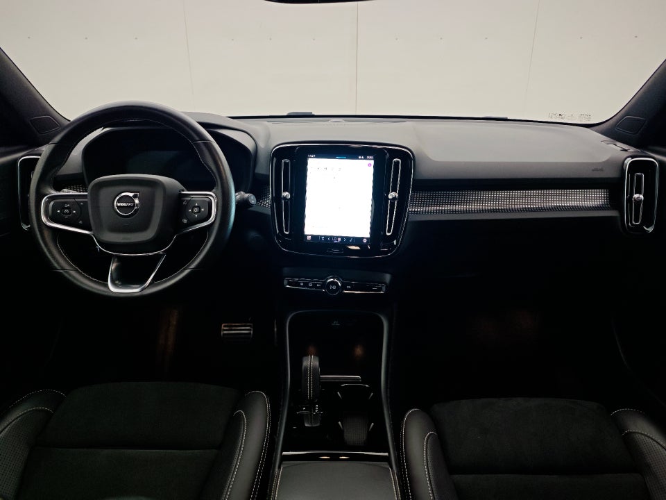 Volvo XC40 P8 ReCharge Twin R-Design 5d