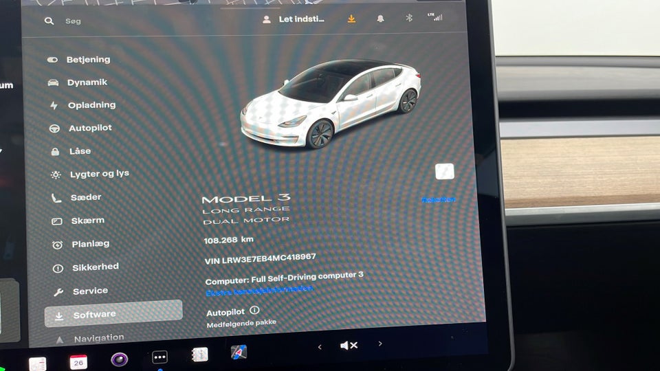 Tesla Model 3 Long Range AWD 4d