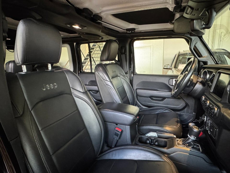 Jeep Wrangler Unlimited 2,0 T Sahara aut. 4x4 5d