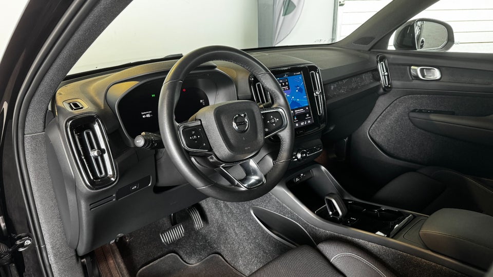 Volvo XC40 ReCharge Start 5d
